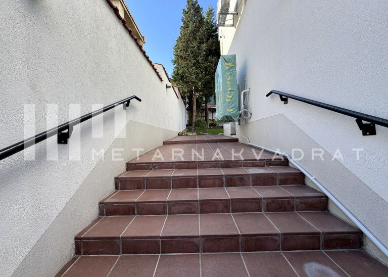 Partizanov stadion, lux kuća sa bazenom (ID: 1266) ID#1266