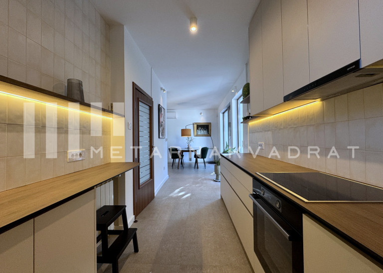 Beograd
                                                                                                    , Topčider
                                                                                                    , Kavadarska
                                                                slika 13