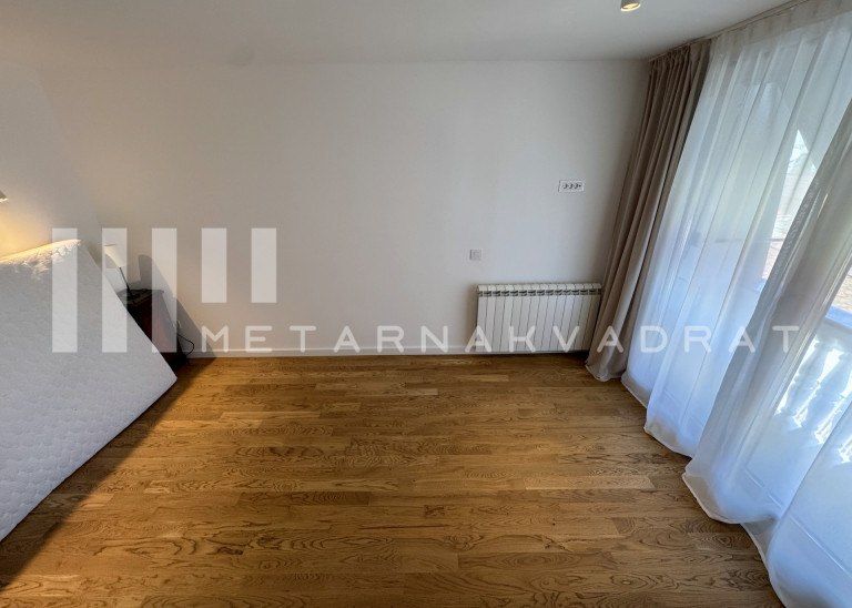 Beograd
                                                                                                    , Topčider
                                                                                                    , Kavadarska
                                                                slika 10