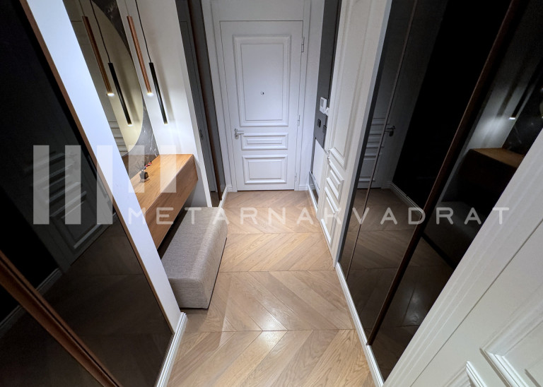 Beograd
                                                                                                    , Hram Sv. Save
                                                                                                    , Braničevska
                                                                slika 12