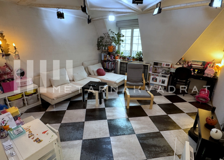 Beograd
                                                                                                    , Slavija
                                                                                                    , Makenzijeva
                                                                slika 13