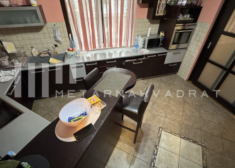 Porodična dvoetažna kuća, 220m2, Pančevo, Tesla (ID: 1261) ID#1261