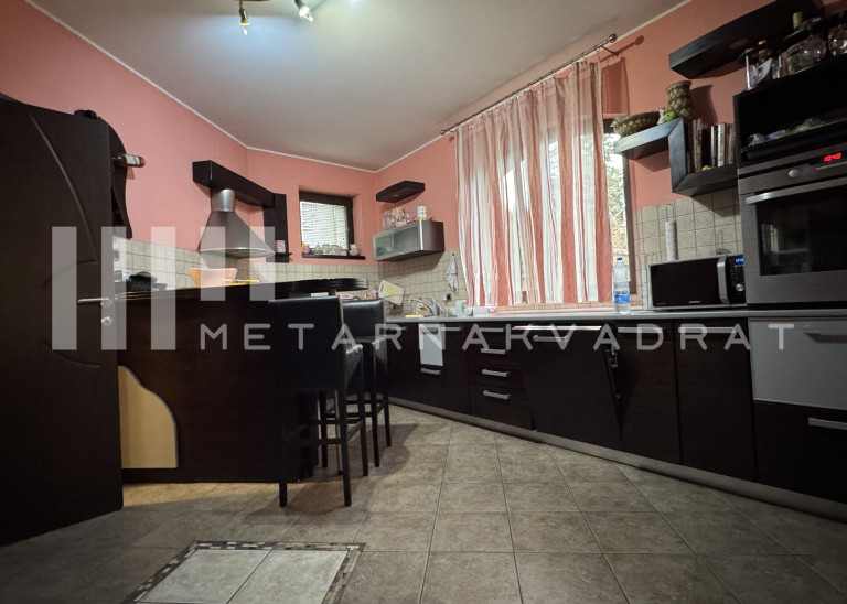 Porodična dvoetažna kuća, 220m2, Pančevo, Tesla (ID: 1261) ID#1261