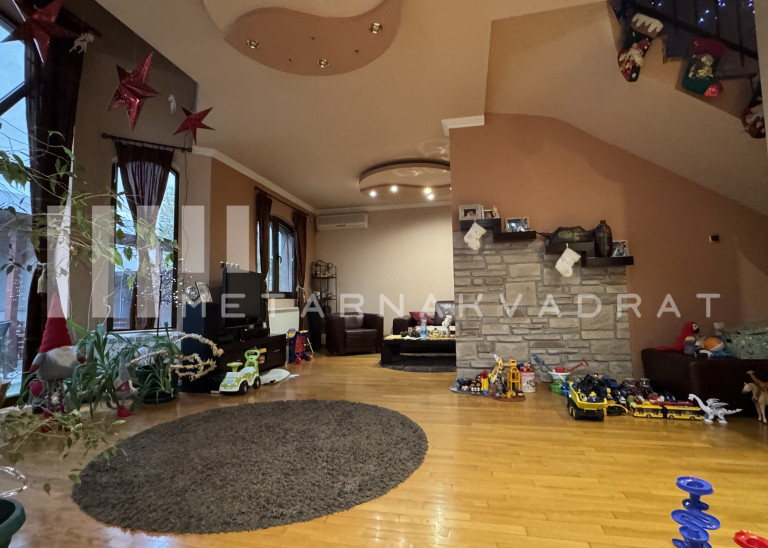 Porodična dvoetažna kuća, 220m2, Pančevo, Tesla (ID: 1261) ID#1261