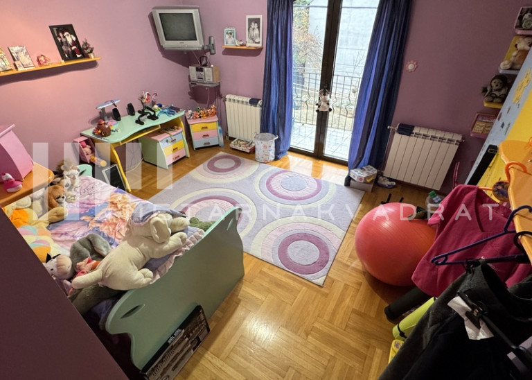 Ostalo
                                                                                                    , Pančevo
                                                                                                    , Sterijina
                                                                slika 15