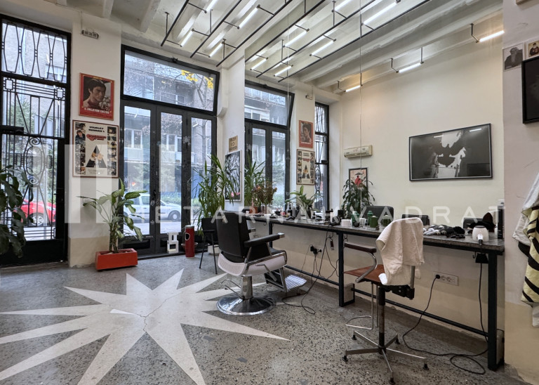 Centar, Majke Jevrosime, lokal sa izlogom (ID: 1267) ID#1267 250.000 €