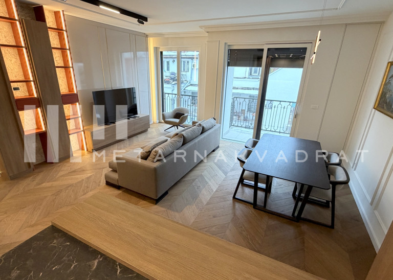 Stari grad,lux stan u novogradnji sa bazenom, garaža ID#1271