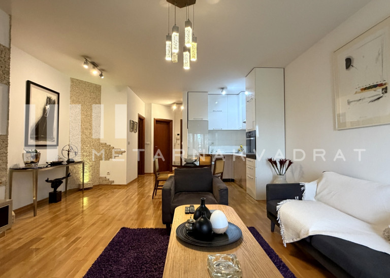 Beograd
                                                                                                    , Crveni krst
                                                                                                    , Vojvode Šupljikca
                                                                slika 1