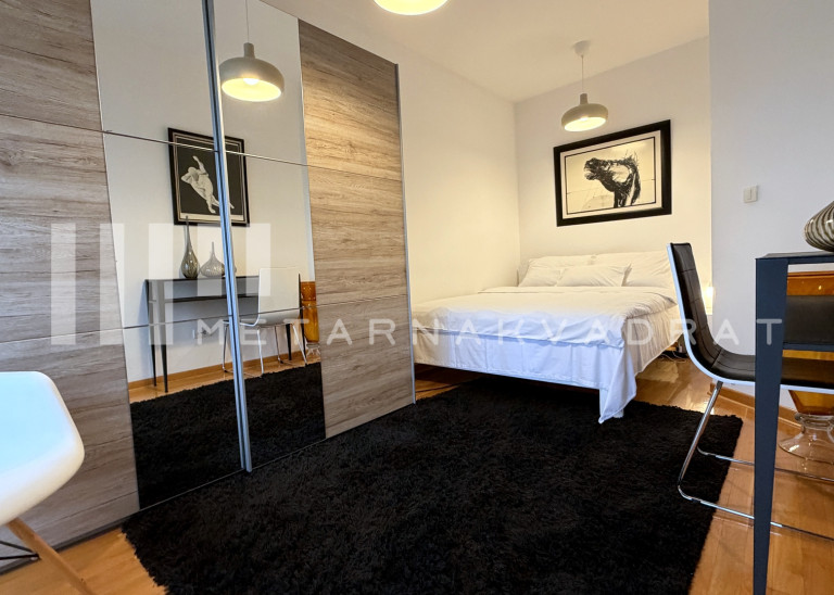 Beograd
                                                                                                    , Crveni krst
                                                                                                    , Vojvode Šupljikca
                                                                slika 7