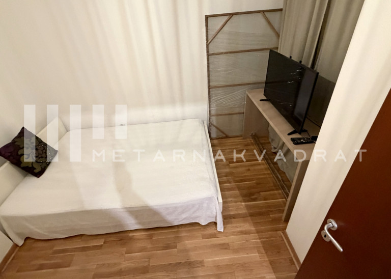 Beograd
                                                                                                    , Crveni krst
                                                                                                    , Vojvode Šupljikca
                                                                slika 9