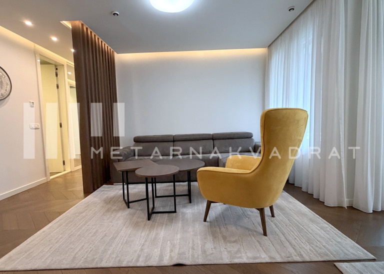 Beograd
                                                                                                    , West 65
                                                                                                    , Tadije Sondermajera
                                                                slika 5