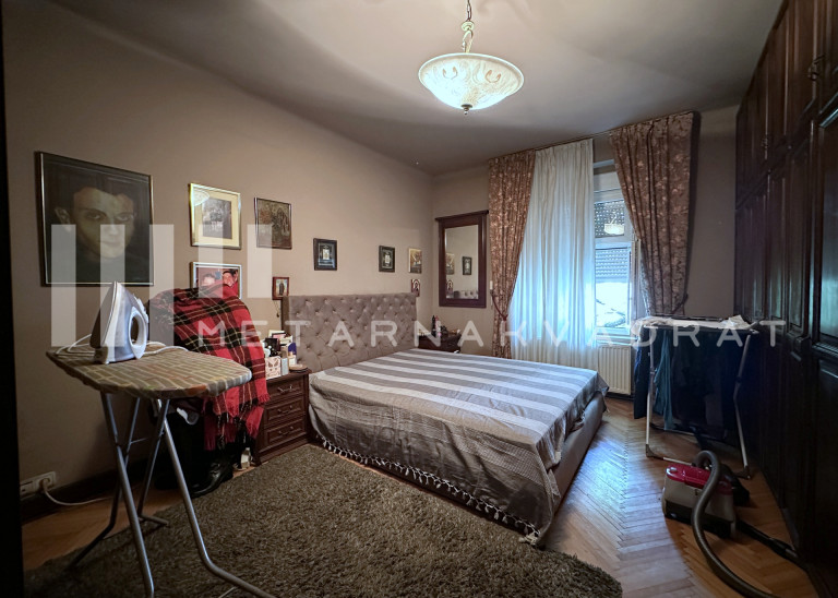 Centar, Sveogorska, salonac, odličan(ID: 851) ID#2478 Centar, Sveogorska, salonac, odličan(ID: 851) ID#2478