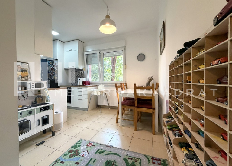 Beograd, Braće Jerković, Piva Karamatijević (ID: 1336) ID#1111336