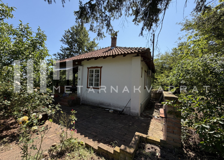 Grocka, vikend kuća, plac 8,8 ari  (ID: 1335) ID#1335