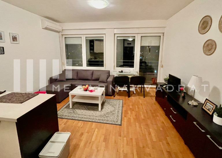  Novi Beograd
                                 ,  Bežanija - blokovi, Jurija Gagarina