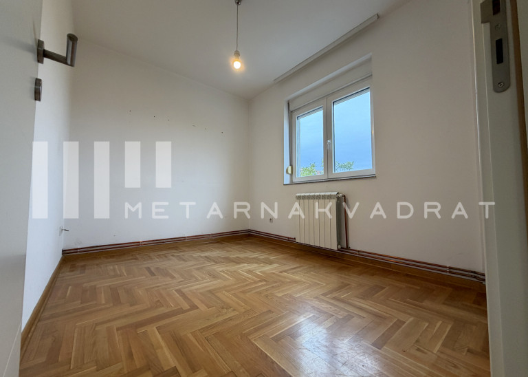 Beograd
                                                                                                    , Cvetanova ćuprija
                                                                                                    , Cvetanova cuprija
                                                                slika 17