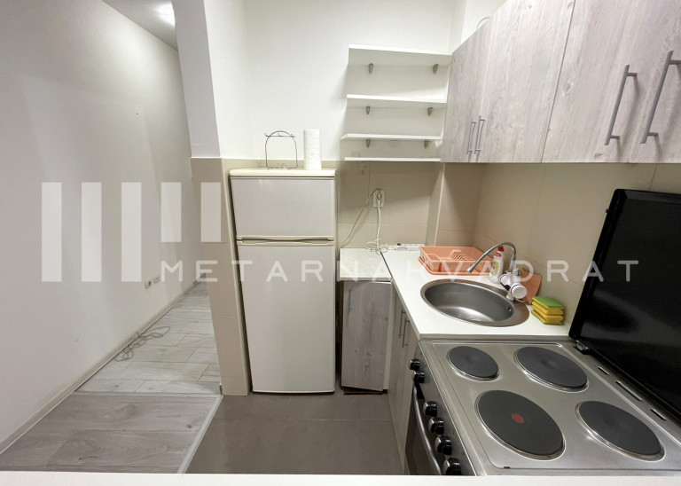 Učiteljsko naselje, Velizara Kosanovića, parking (ID: 722) ID#2567