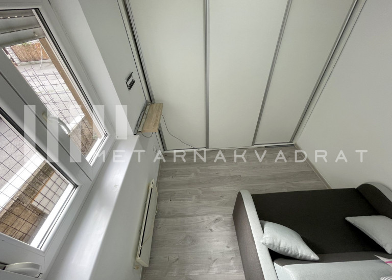 Učiteljsko naselje, Velizara Kosanovića, parking (ID: 722) ID#2567