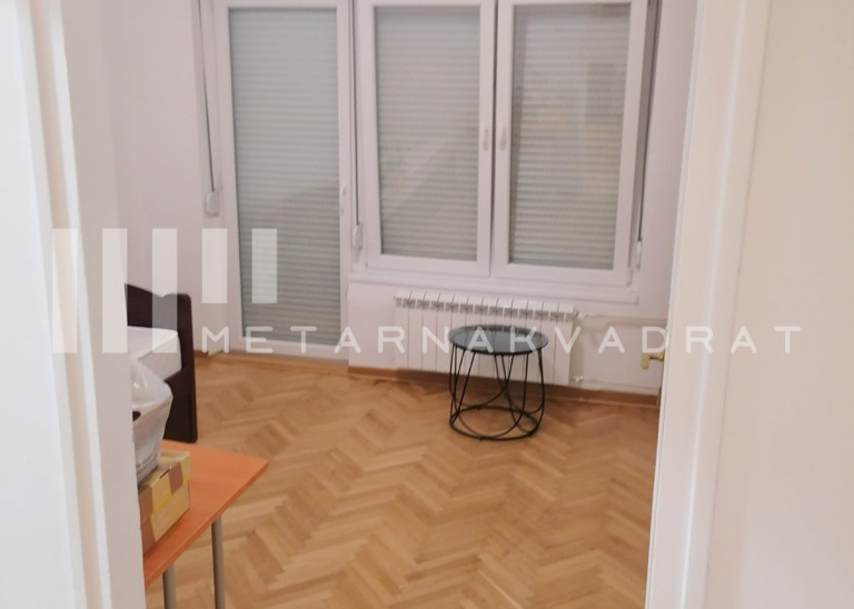 Kod Vukovog spomenika, Ruzveltova (ID: 950) ID#2649