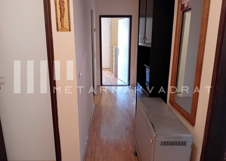 Beograd
                                                                                                    , Kluz
                                                                                                    , Ruđera Boškovića
                                                                slika 5