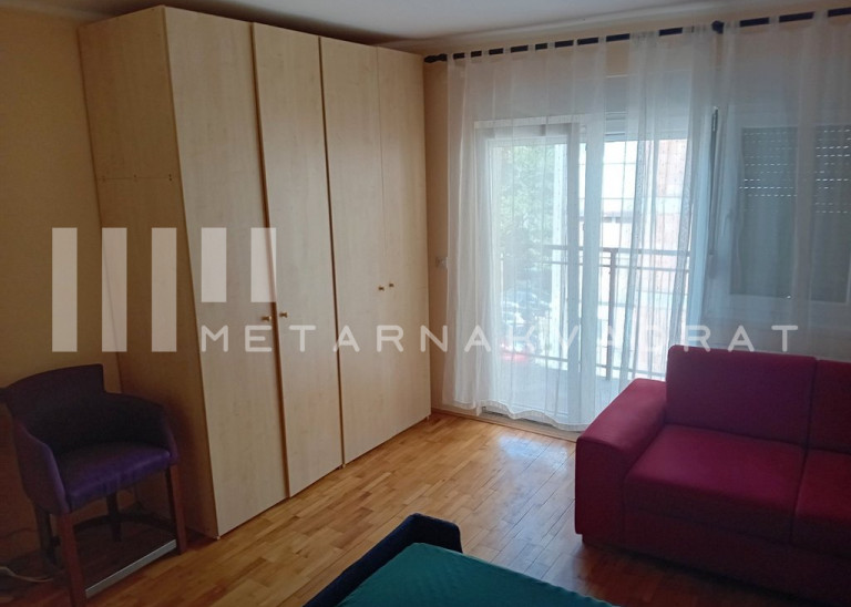 Kod Kluza, Ruđera Boškovića, namešten (ID: 1208) ID#1208