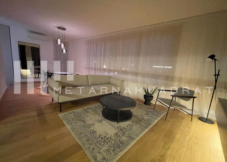 Elixir garden, lux, namešten, garaža (ID: 1224) ID#1224