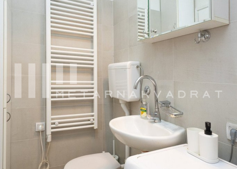 Beograd
                                                                                                    , Braće Jerković
                                                                                                    , Meštrovićeva
                                                                slika 10