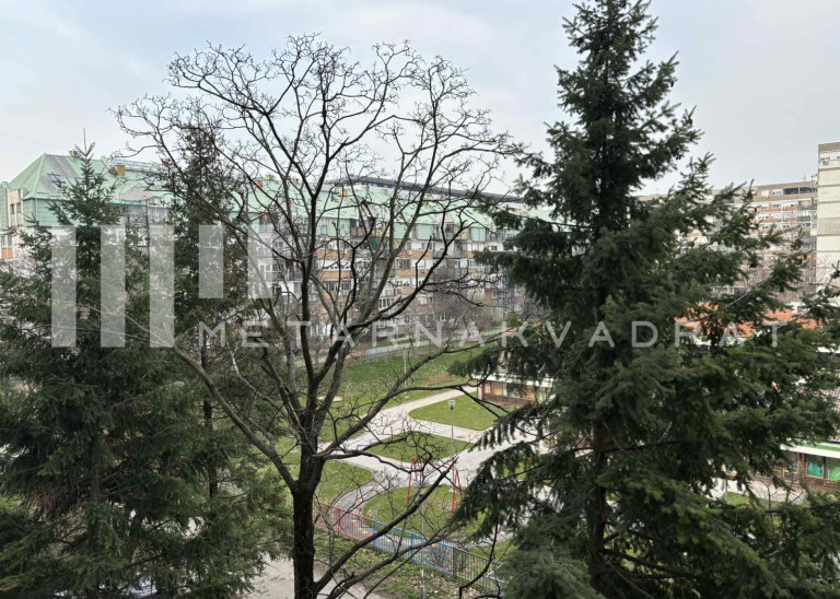 Hotel Jugoslavija, Aleksinačkih rudara, potpuno renoviran (ID: 1284) ID#1284 155.000 €