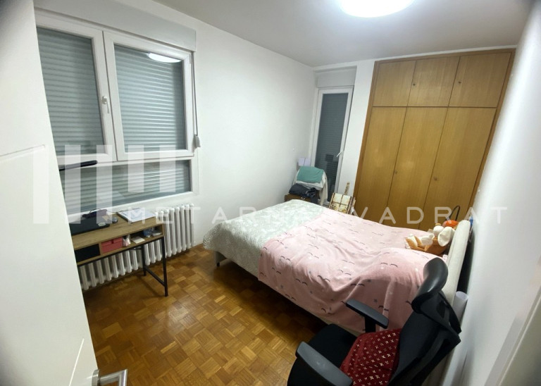 Blok 30, Španskih boraca, odličan (ID: 1288) ID#1288