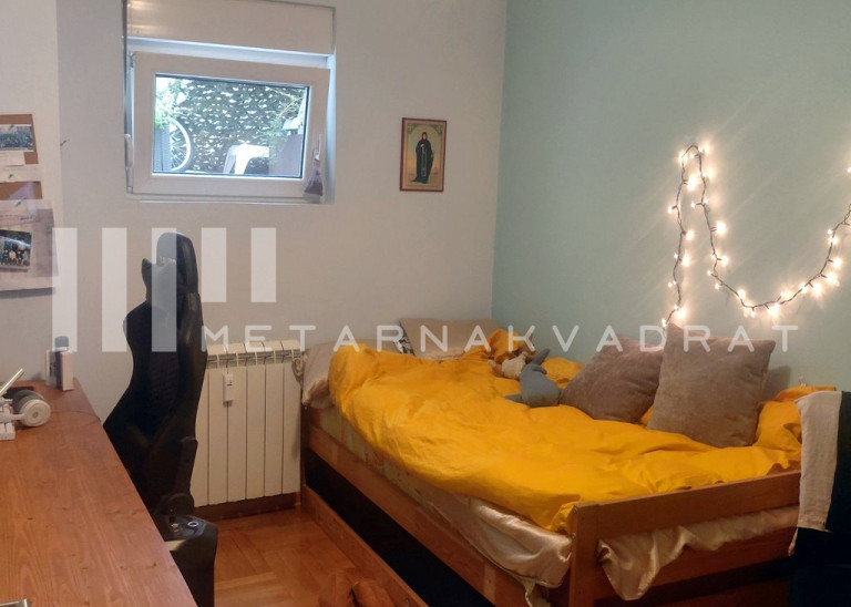 U blizini Vukovog spomenika, Stjepana Ljubiše (ID: 1293) ID#1293