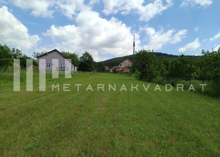 Pinosava, Vrh Pariguz, građevinska parcela (ID: 1314) ID#1314 189.000 €