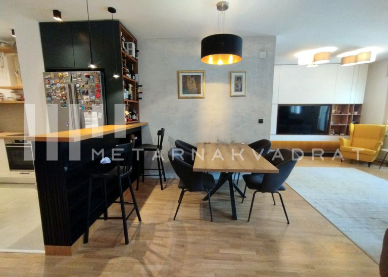 Bulevar, Voje Veljkovića, lux, 2 parking mesta(ID: 1333) ID#1333
