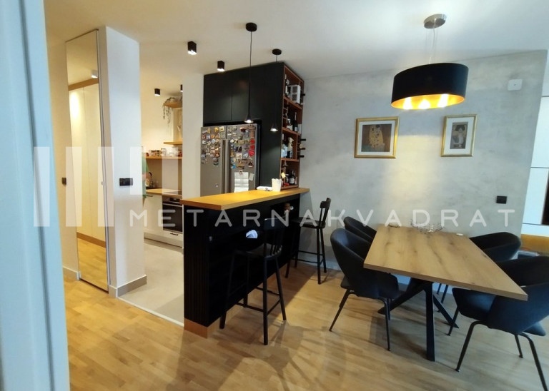 Bulevar, Voje Veljkovića, lux, 2 parking mesta(ID: 1333) ID#1333
