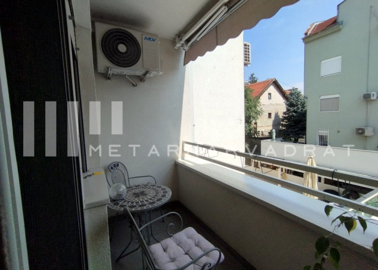 Bulevar, Voje Veljkovića, lux, 2 parking mesta(ID: 1333) ID#1333