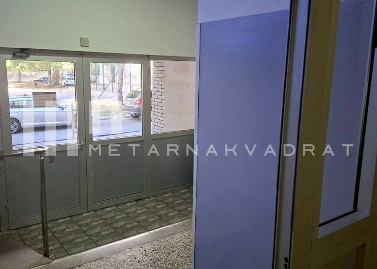Zemun, naselje Save Kovačevića, 43m2 +4m2 lođa (ID: 1349) ID#1349